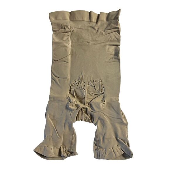 SKIMS Women's Clay Mid Waist Seamless Sculpt Mid Thigh Short Size XL NWT - Picture 2 of 5